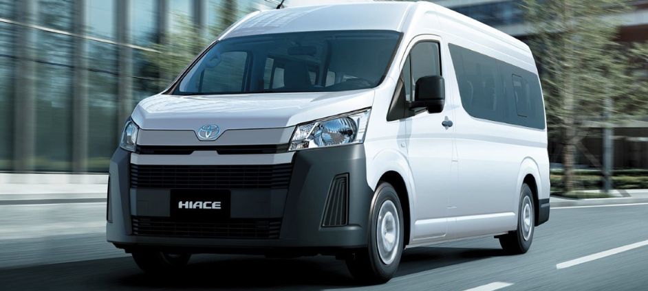 Toyota Hiace bus rental in Dubai – Spacious and comfortable transport
