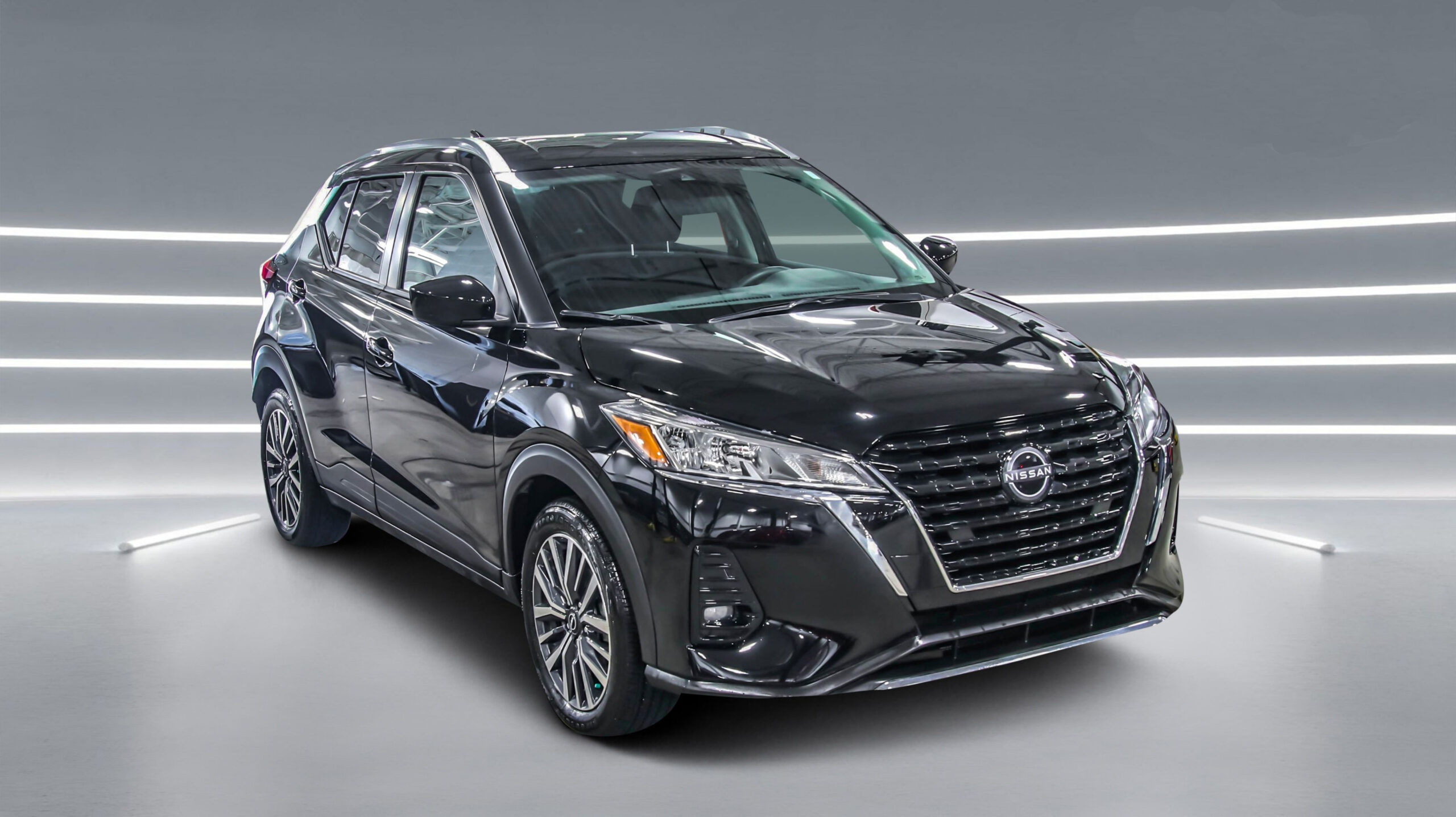 Nissan Kicks - Black